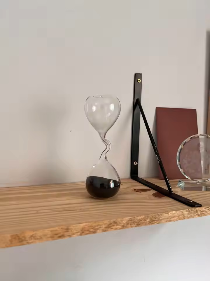 Interior Design Years Of School - Curve Design Black Hourglass Modern Style
