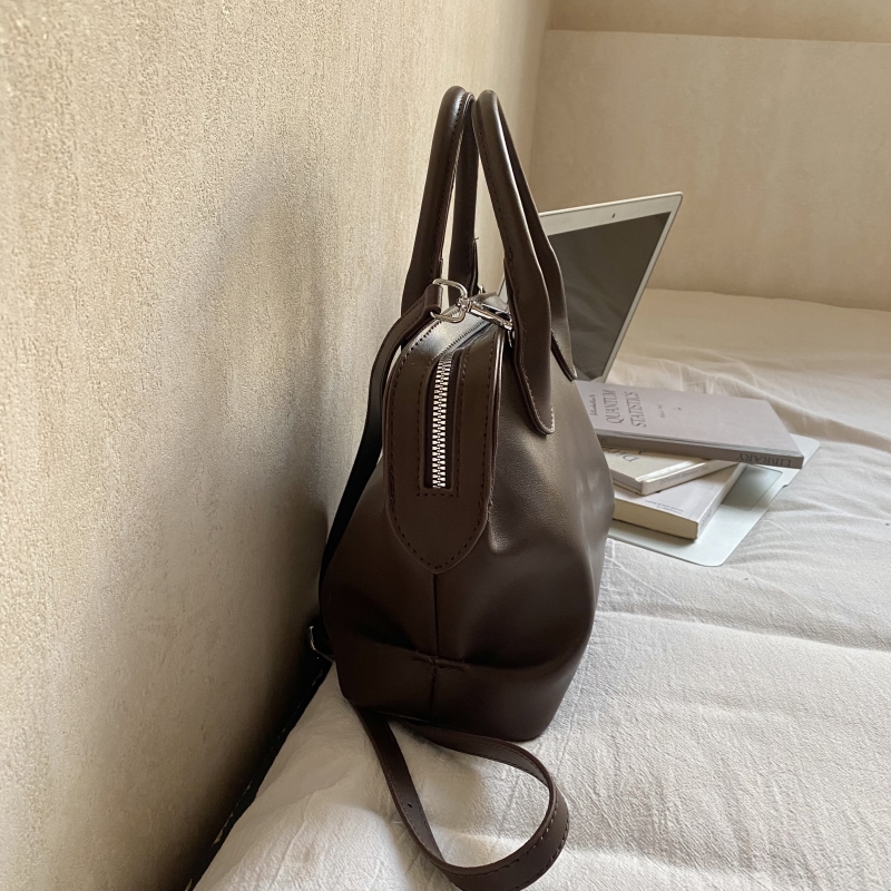 MOODS Vintage Top-handle Bags  - Interior Design Trends 2026 review and price
